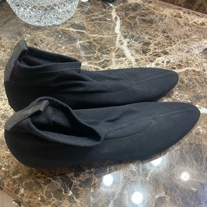 A pair of low rise comfortable boots. Like new!